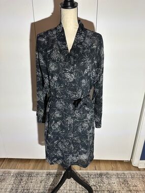 Black Floral Long Sleeve Tie-Waist Chemise and Matching Robe